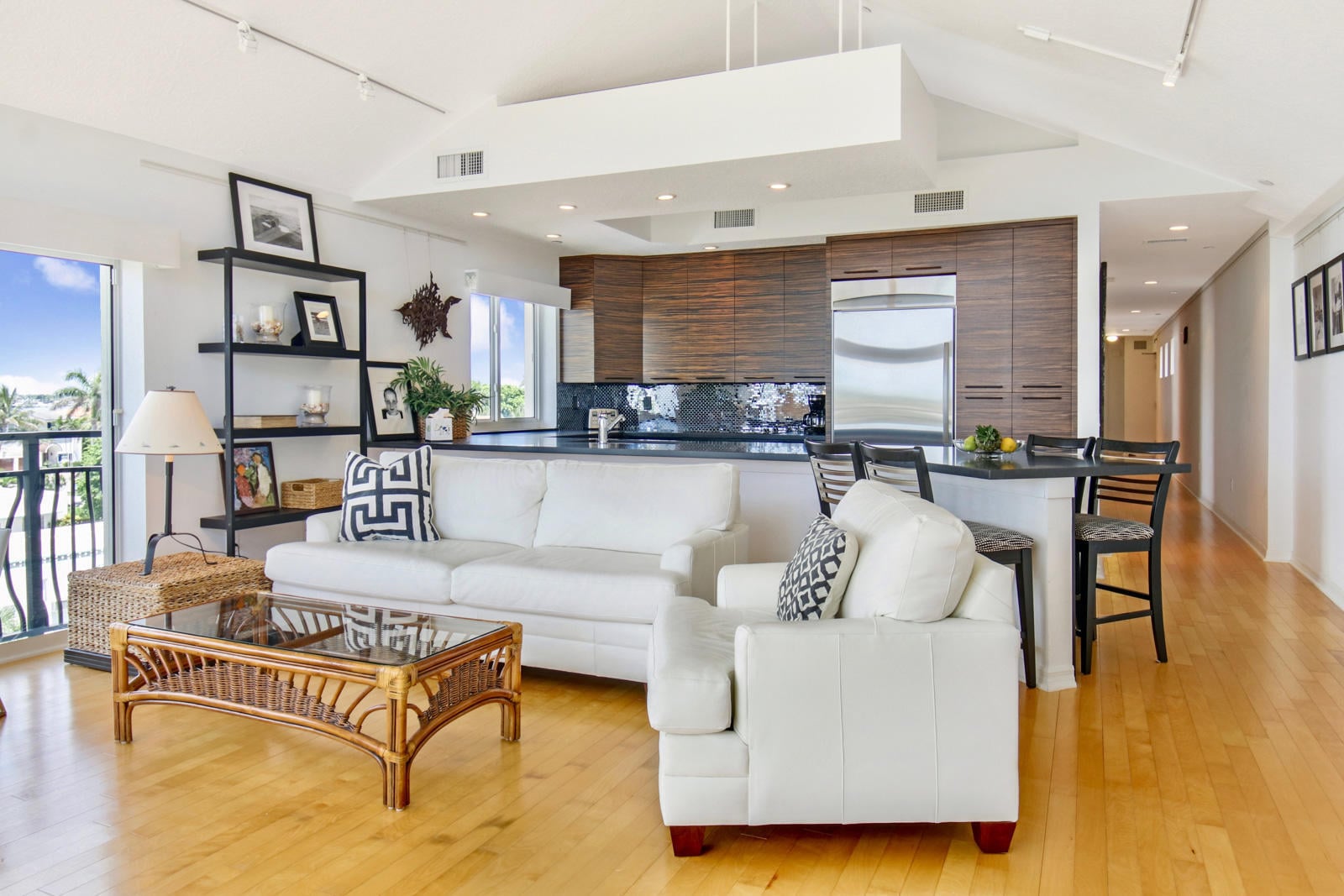 Singer Island Unit 303 photo 8