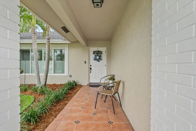  Residence photo 4