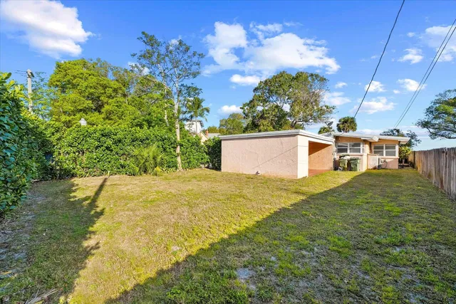  Residence photo 16