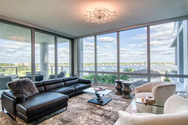 Water Club North Palm Beach Unit 601 photo 2