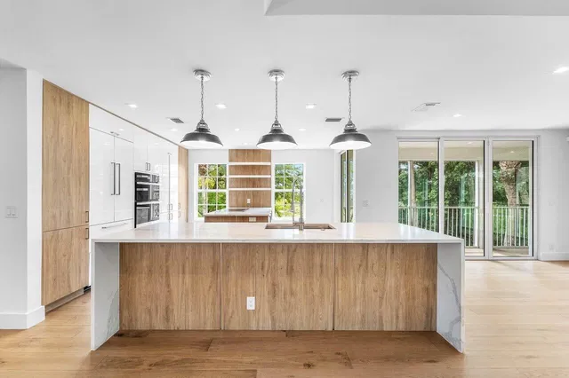 First Fairway Residence photo 3