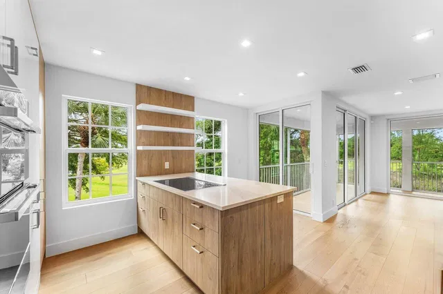 First Fairway Residence photo 7
