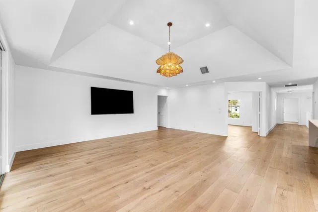 First Fairway Residence photo 13