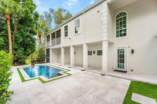 First Fairway Residence photo 29