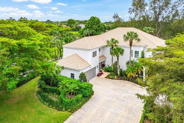 First Fairway Residence photo 31