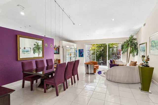 Residence photo 4