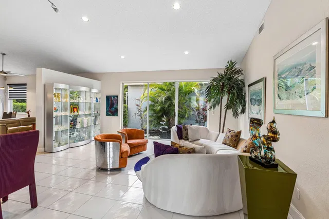 Residence photo 5