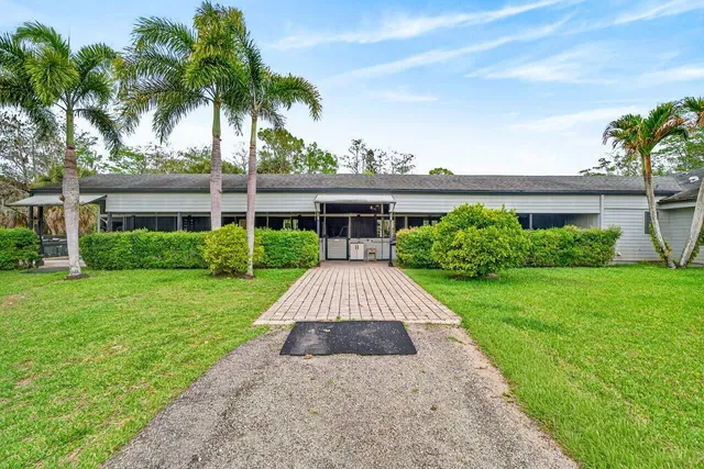 Residence photo 15