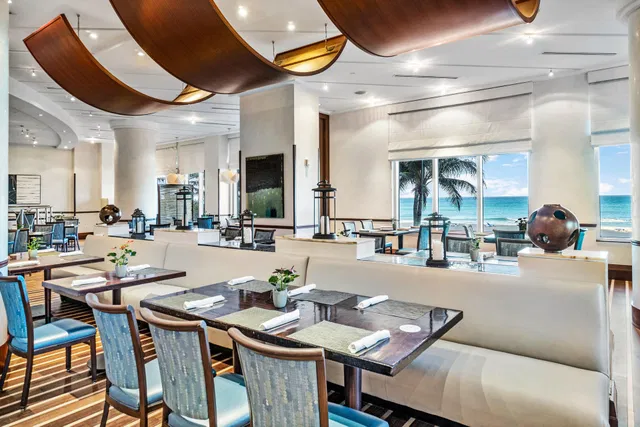 Renaissance on the Ocean Residence photo 4