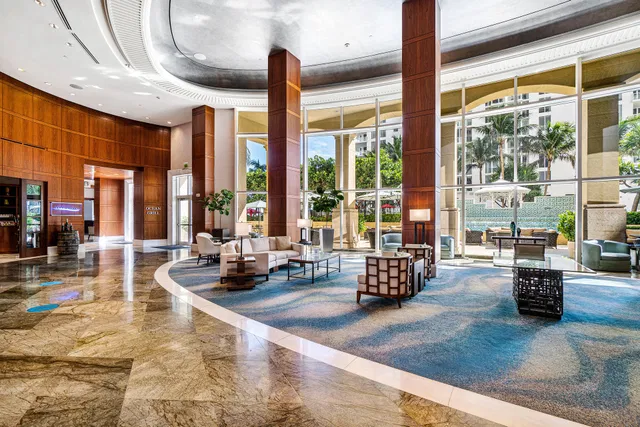 Renaissance on the Ocean Residence photo 11