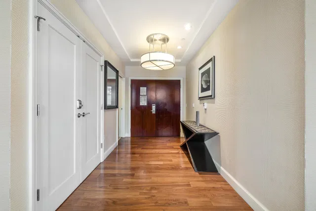 Renaissance on the Ocean Residence photo 25