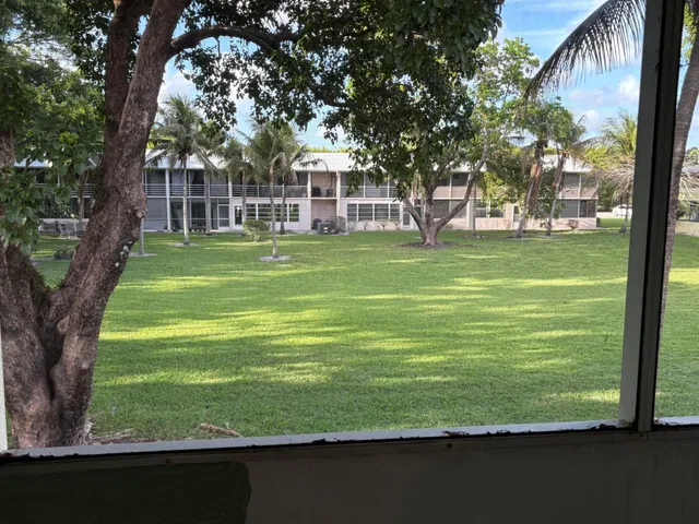  Residence photo 14