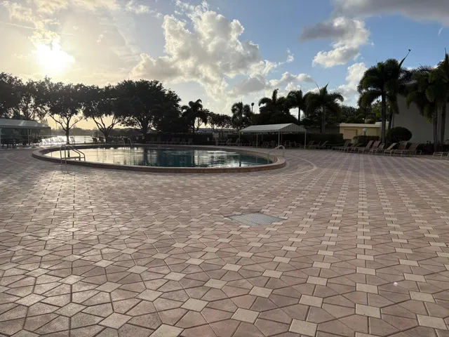  Residence photo 18