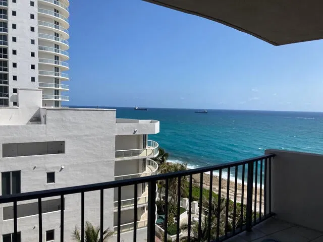 Singer Island Unit 1-905 photo 4