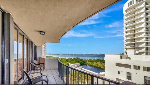 Singer Island Unit 1-905 photo 5