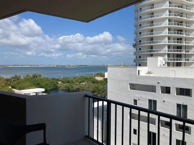 Singer Island Unit 1-905 photo 6