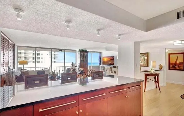 Singer Island Unit 1-905 photo 21