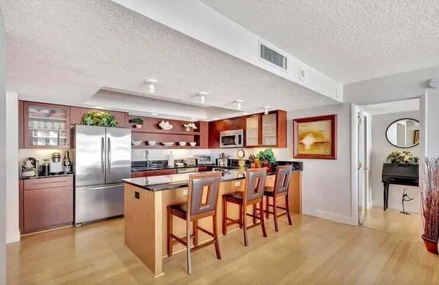 Singer Island Unit 1-905 photo 23