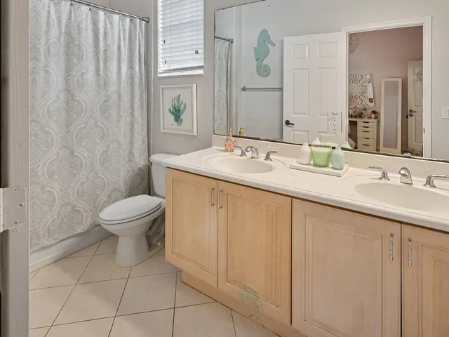 Residence photo 29