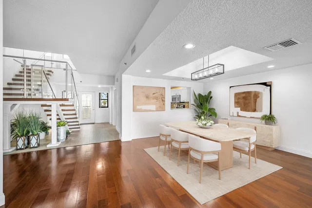 Unit 213 photo 18