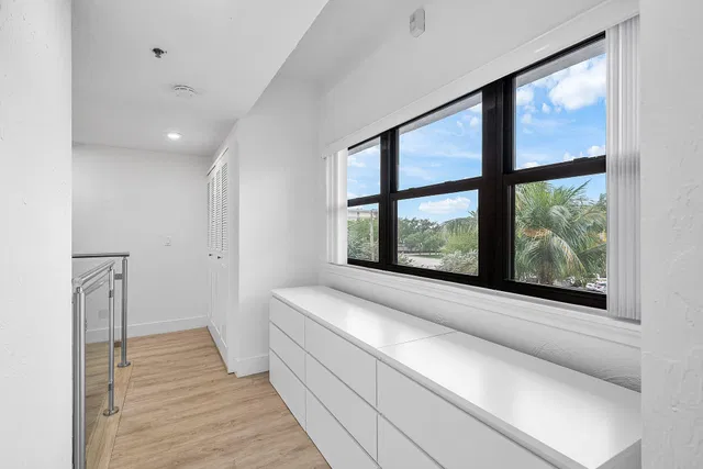 Unit 213 photo 33