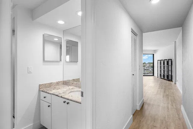 Unit 213 photo 34