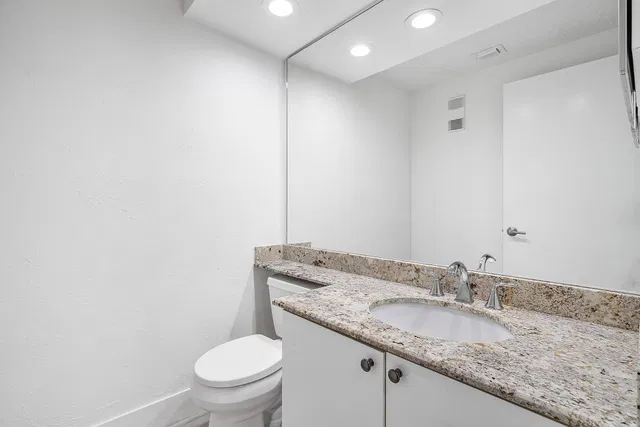 Unit 213 photo 42