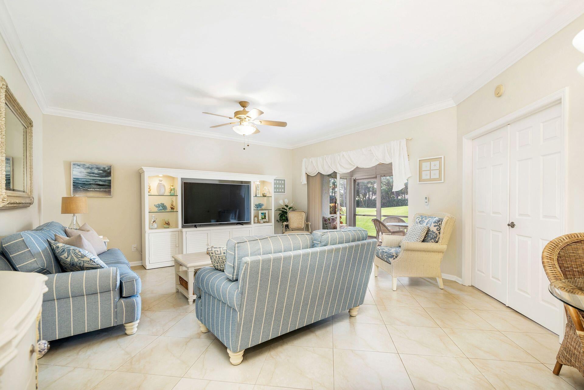 Residence photo 5
