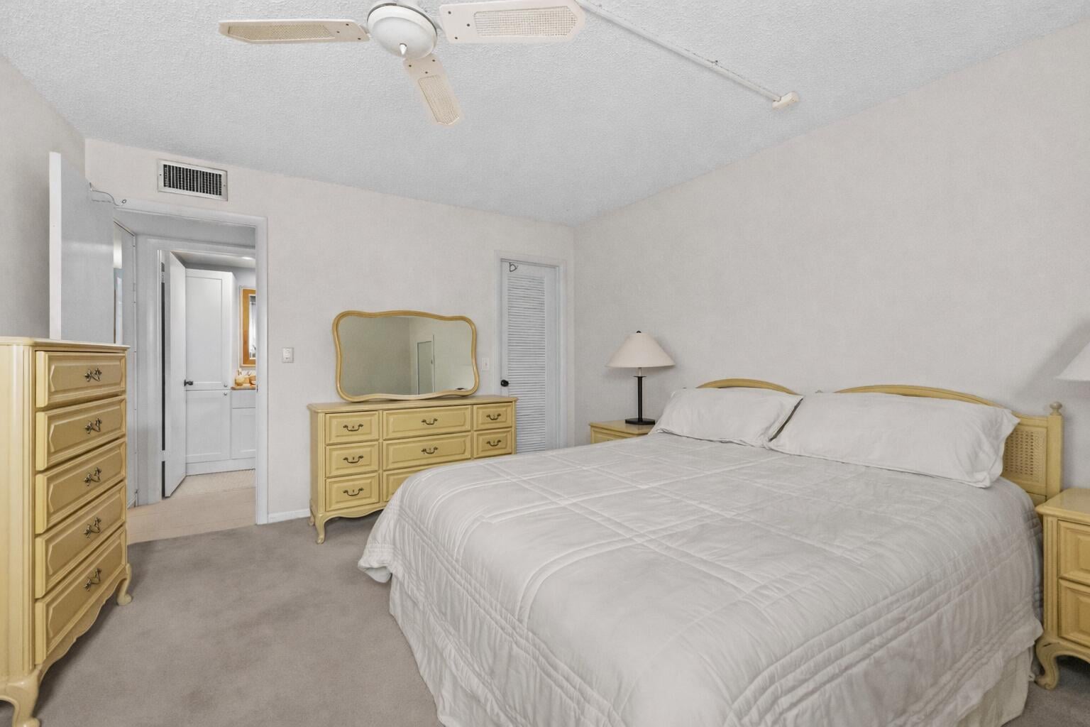 Residence photo 9