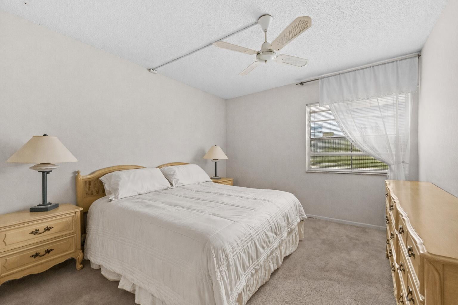 Residence photo 10