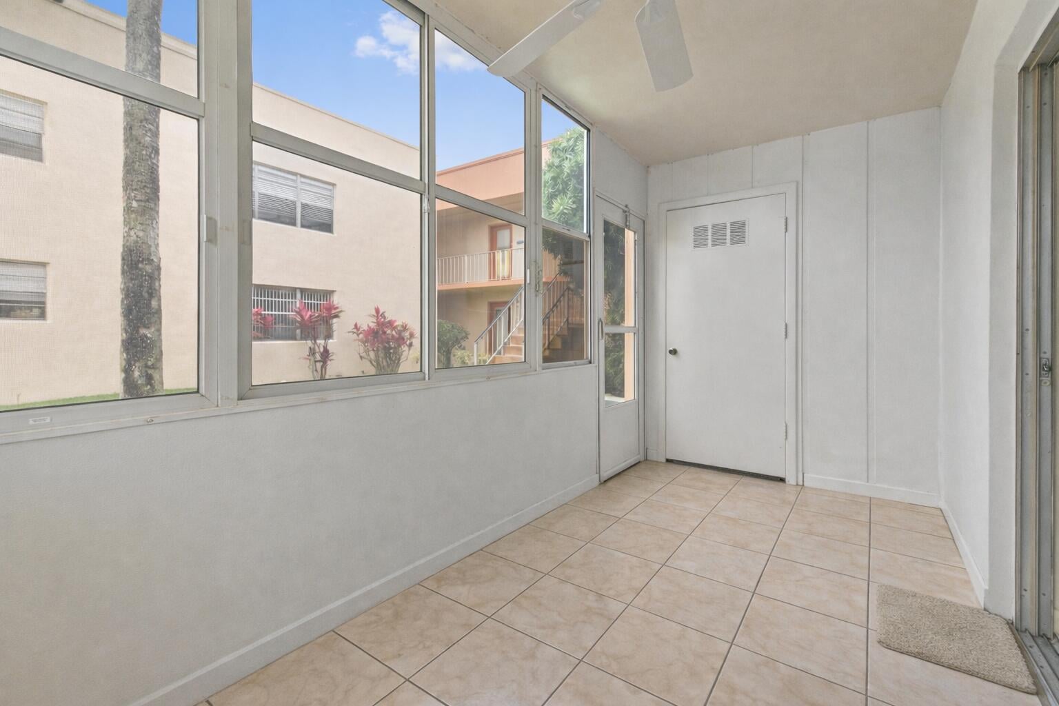 Residence photo 14