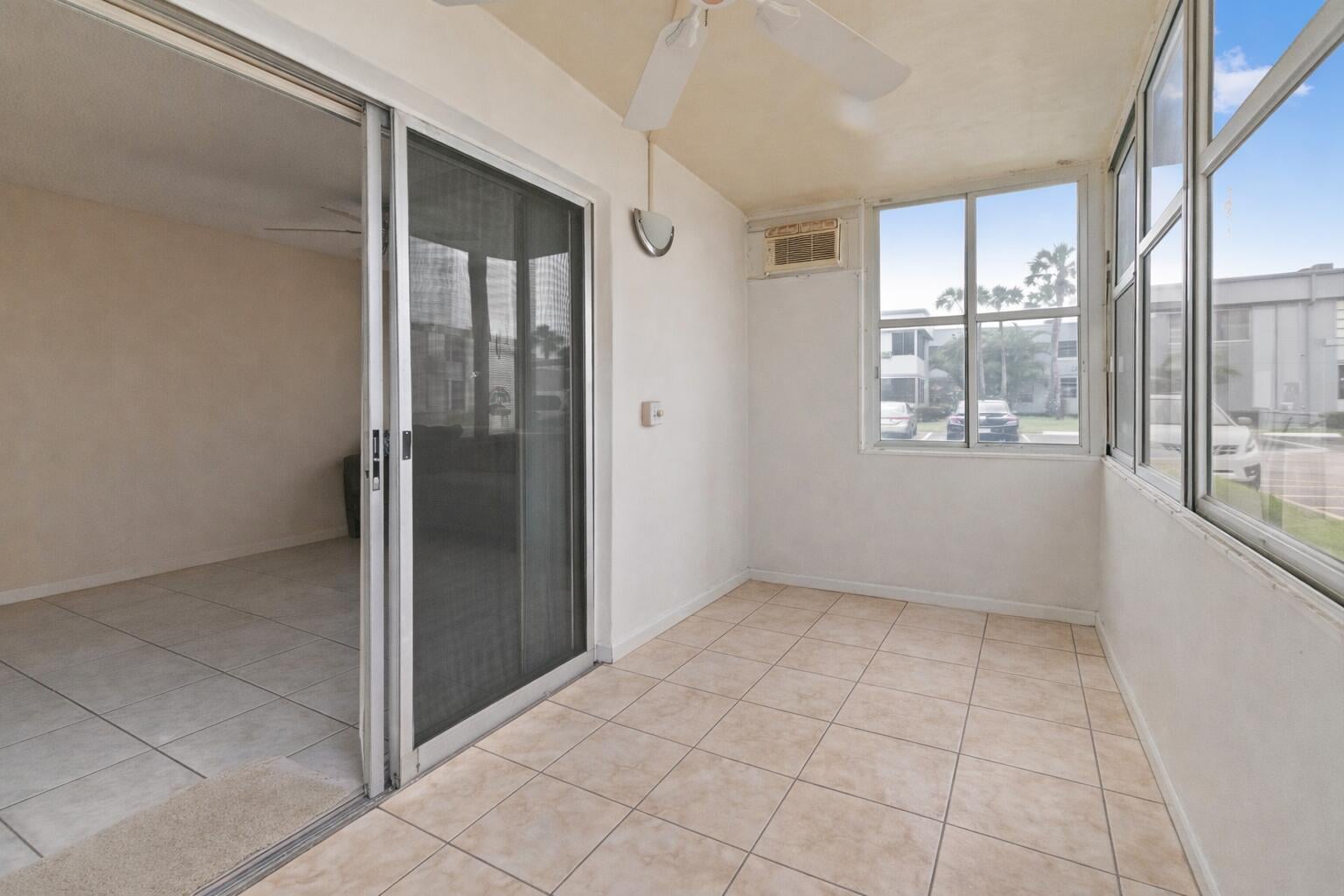 Residence photo 15