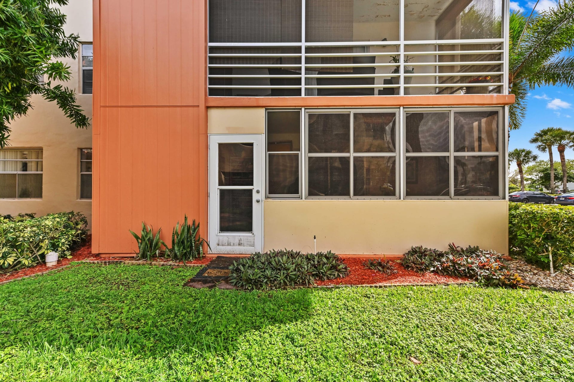 Residence photo 17