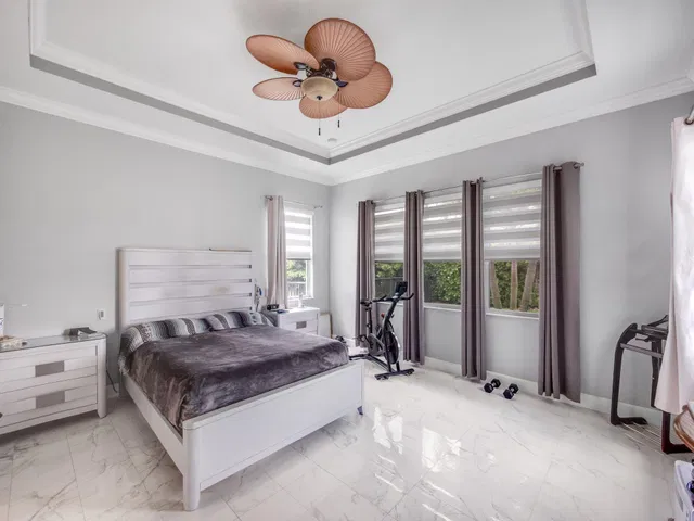 Residence photo 7