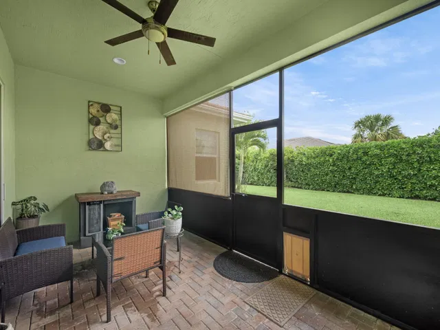Residence photo 14