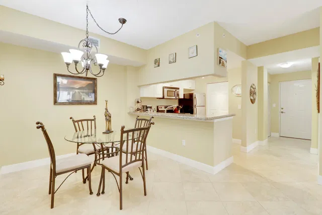 Unit 204 photo 15
