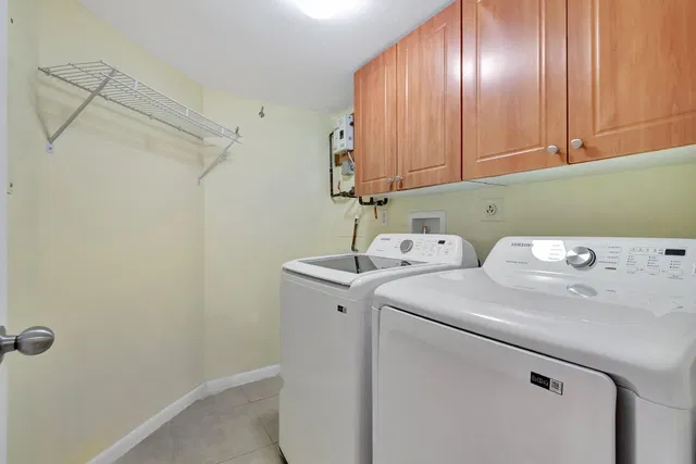 Unit E-303 photo 31