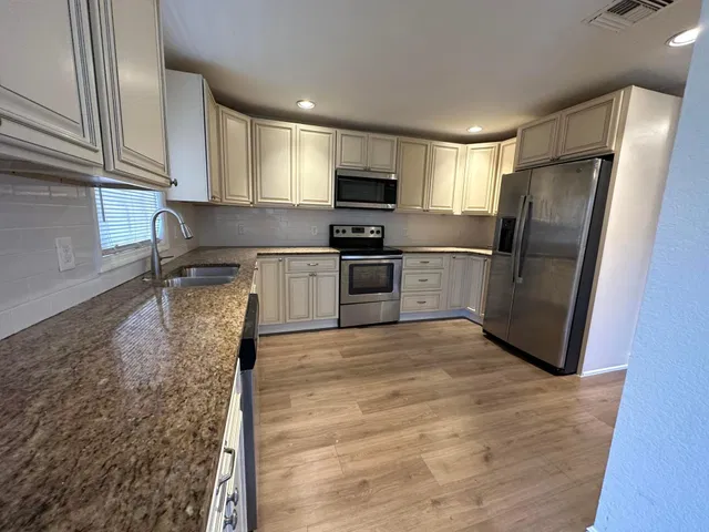West Palm Beach Residence photo 2
