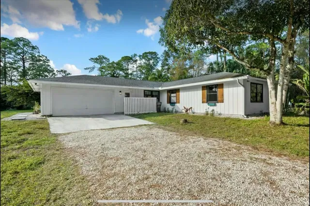 Residence photo 3