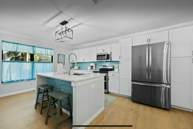 Residence photo 8