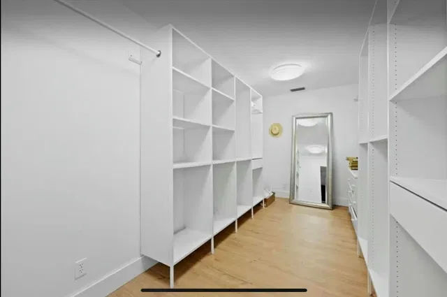 Residence photo 12