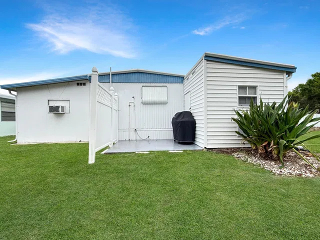  Residence photo 5