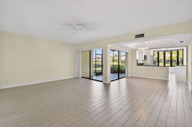 Jonathan's Landing Jupiter FL Unit 128 photo 8