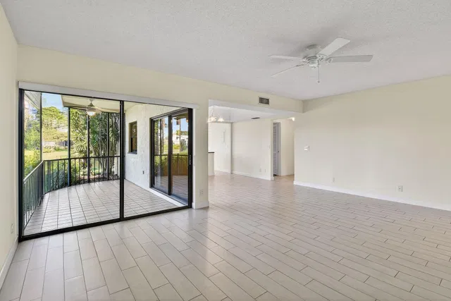 Jonathan's Landing Jupiter FL Unit 128 photo 14