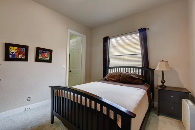 Residence photo 15