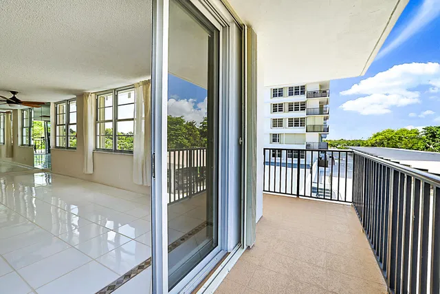 Boca Towers Unit 302e photo 7