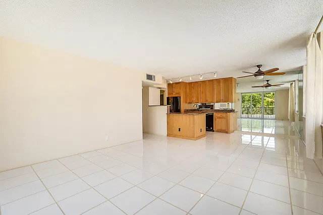 Boca Towers Unit 302e photo 9