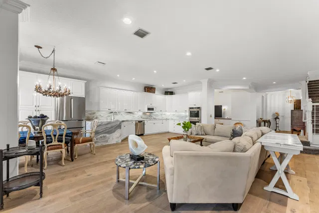 Palm Trail Delray Beach Residence photo 14