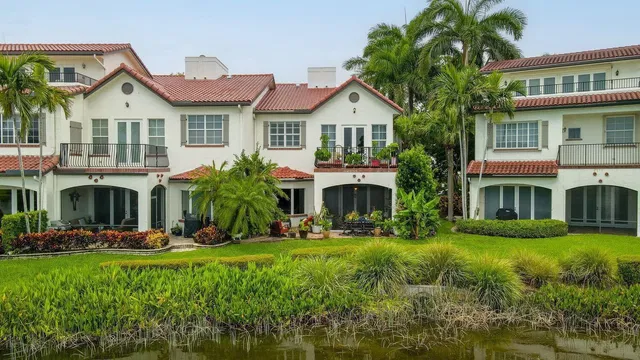 Palm Trail Delray Beach Residence photo 39