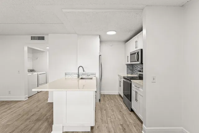 Residence photo 4